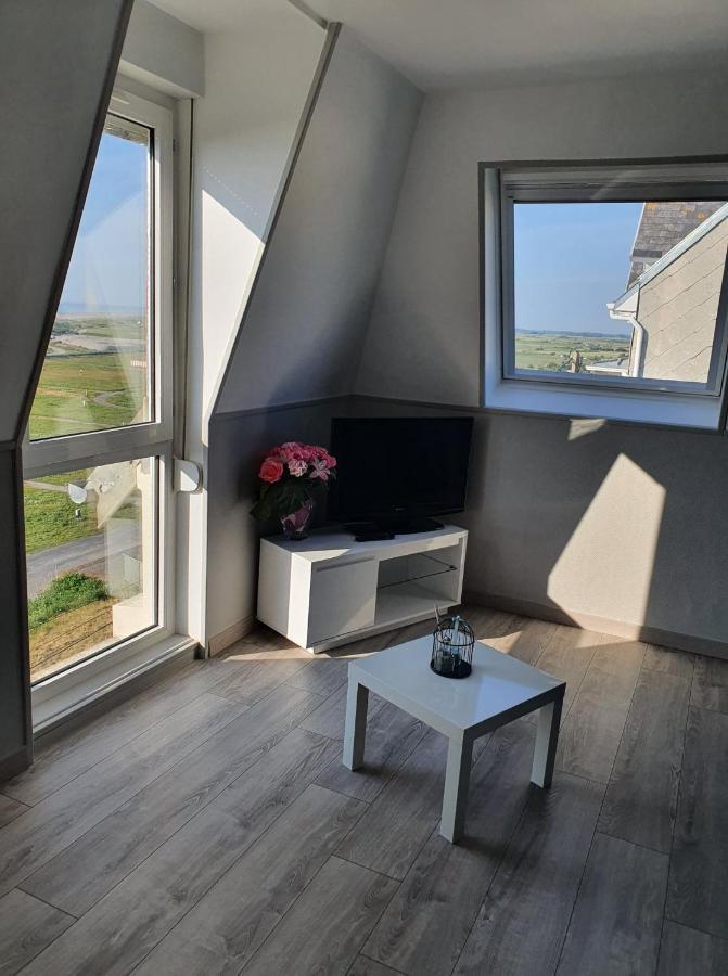 Appartement Face A La Mer Woignarue Exterior foto